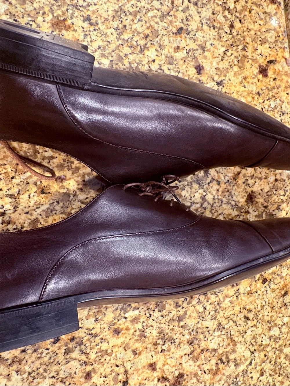 Salvatore Ferragamo Dark Brown Leather Cap-Toe Oxfords Men’s 10.5 Rain Luxe